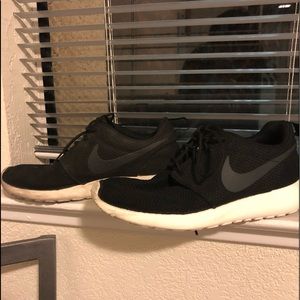 Men’s Roshe Run